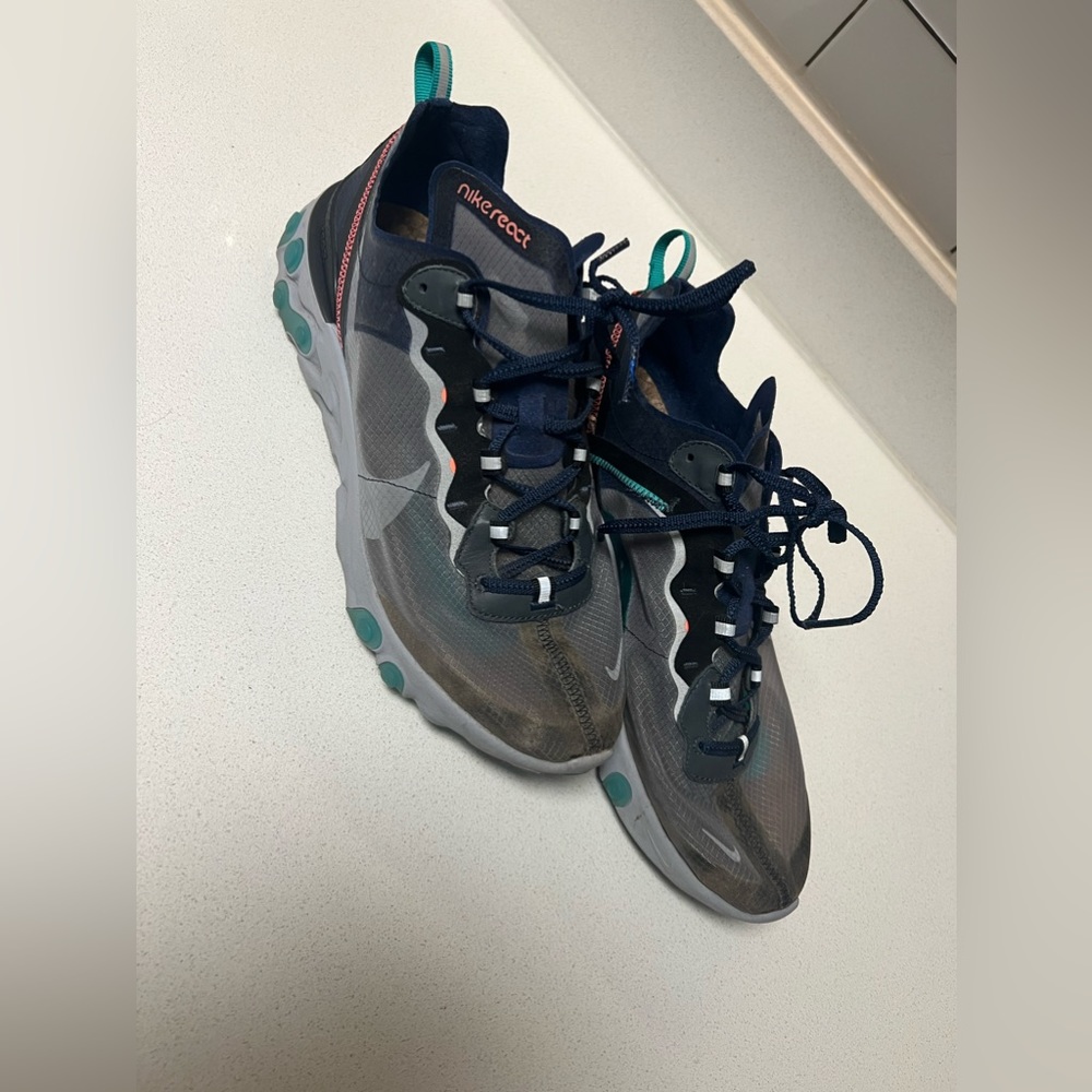 Men's Nike React Element 87 Black Neptune Green men’s size 10.5
